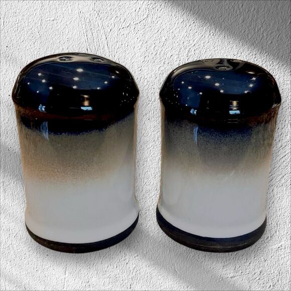 Vintage Sango Nova Black Salt and Pepper Shakers - Picture 12 of 16